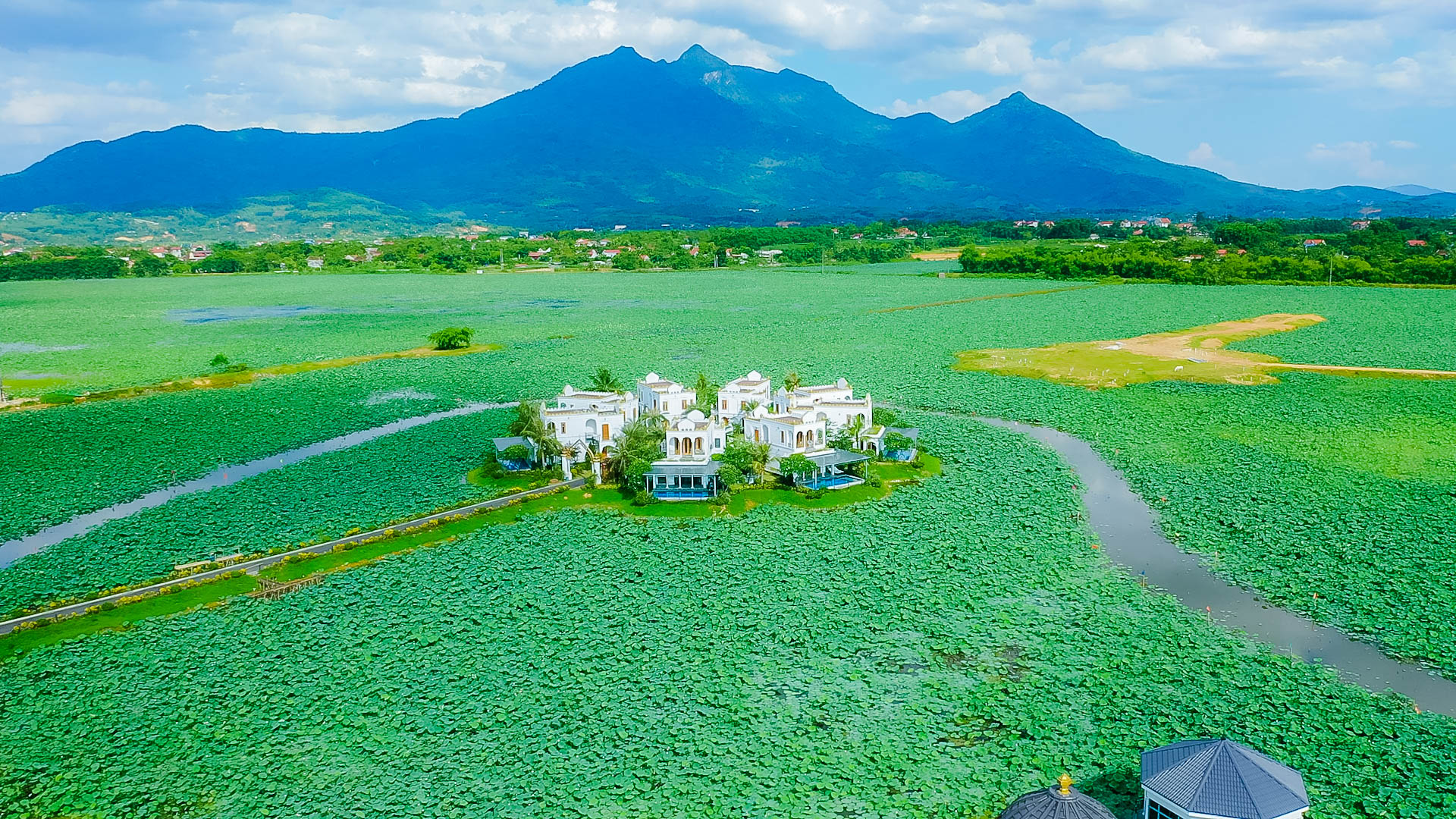 Vườn Vua Resort & Villas